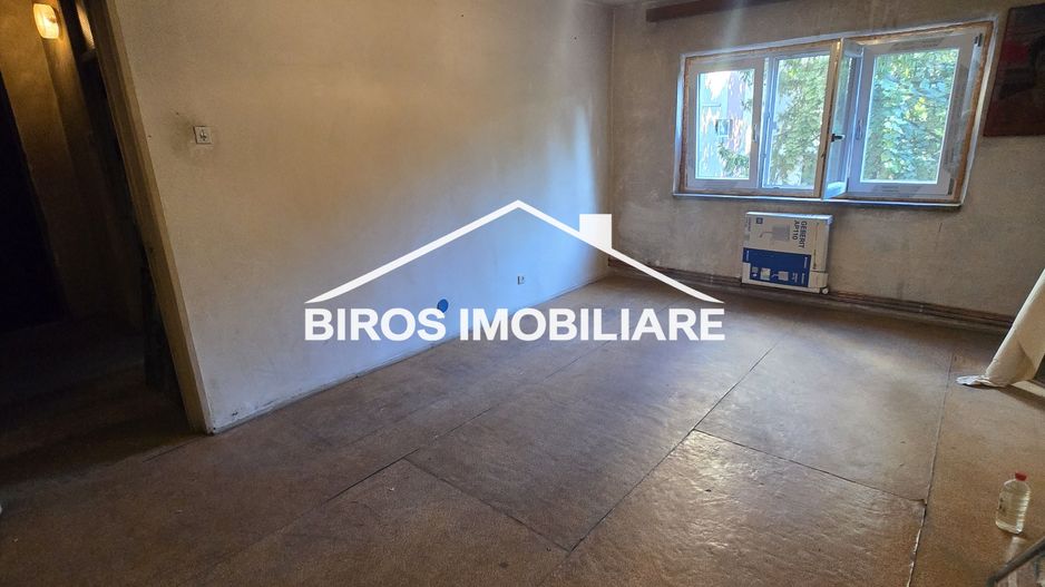 4 decomandate Rovine - Pizza Ibiza - Poză 2