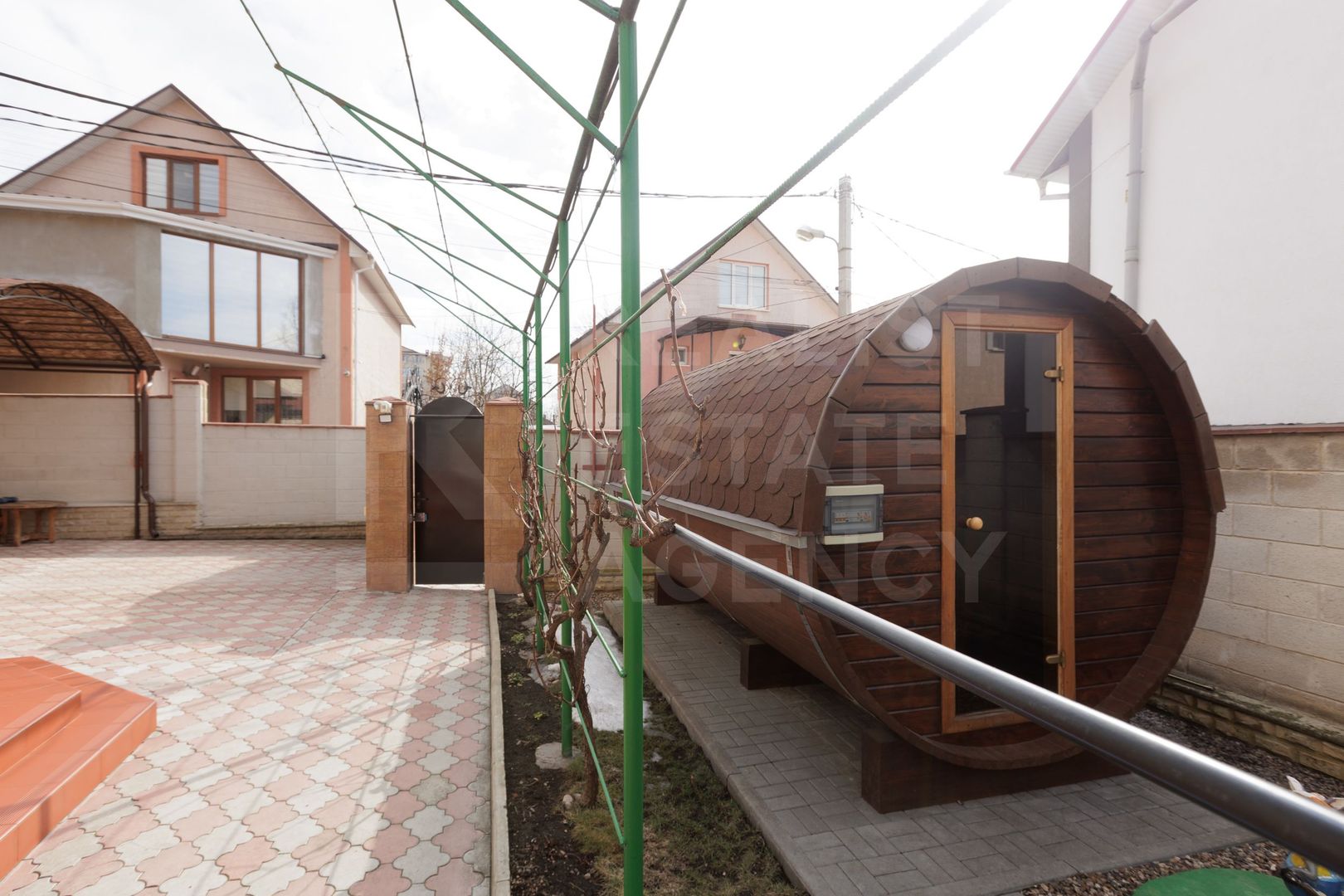 Vânzare, casă 4 camere, str-la Tudor Vladimirescu, Durlești - Poză 3