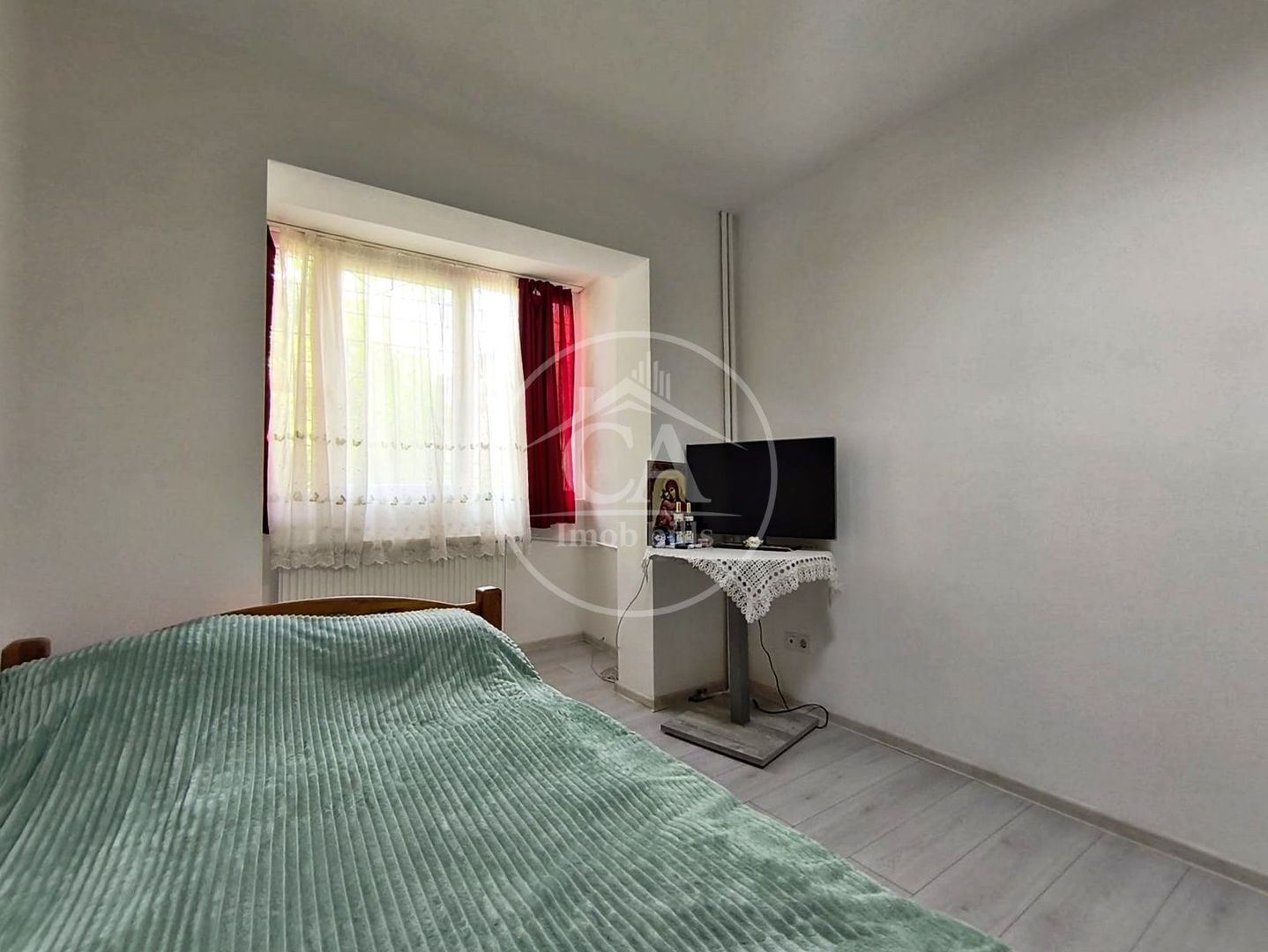 Apartament de vânzare cu 2 camere în zona Nufarul, Oradea - Poză 3
