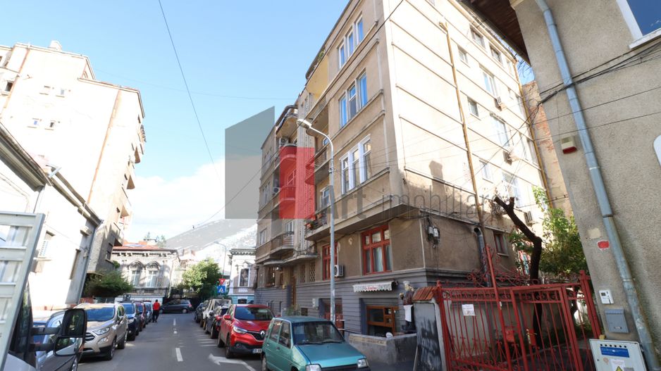 Apartamentul "DEKORA", bloc Art Deco, interior compartimentat de exceptie - Poză 37