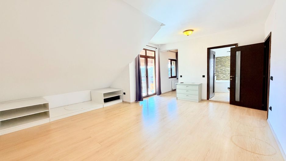 Duplex luminos si spațios, cu garaj, in zona Mehala - Ronat - Poză 11