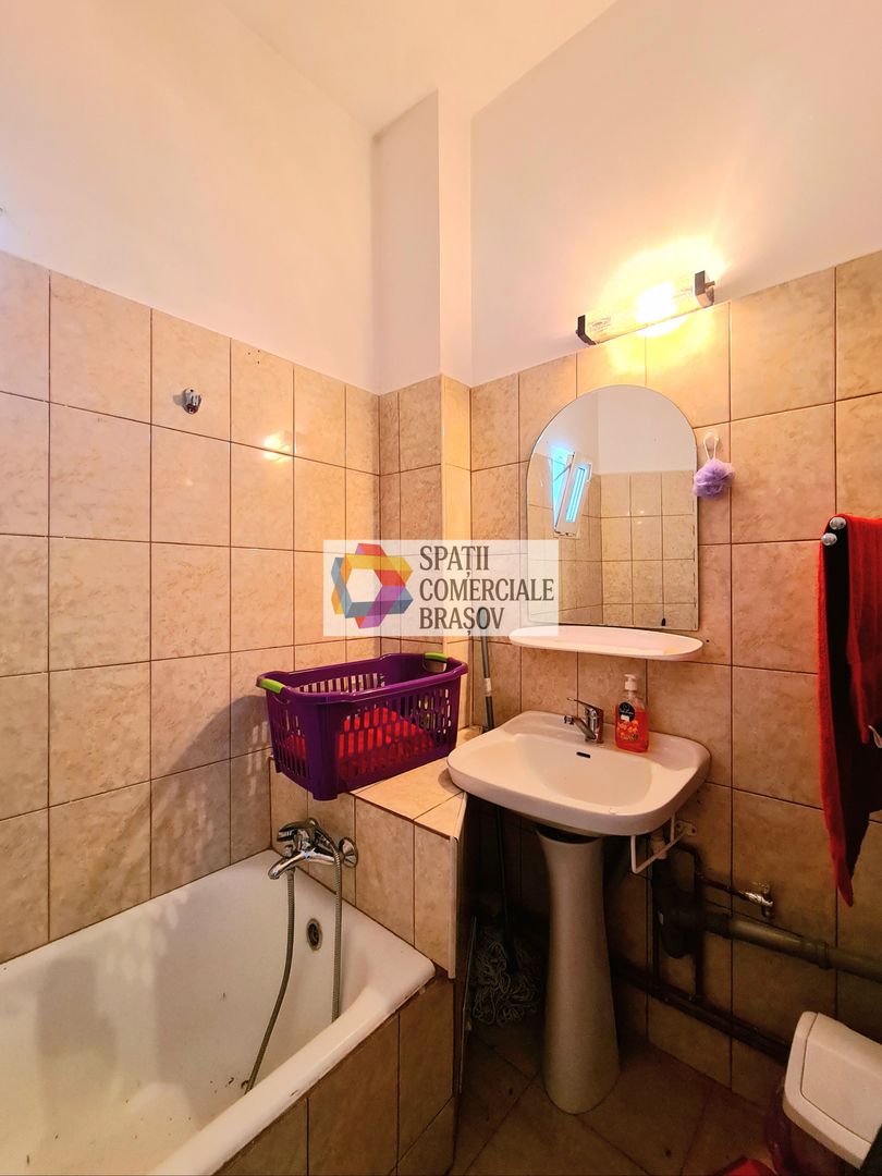 Casa 3 camere de închiriat Brasov - Centru - 80 mp. - Poză 11