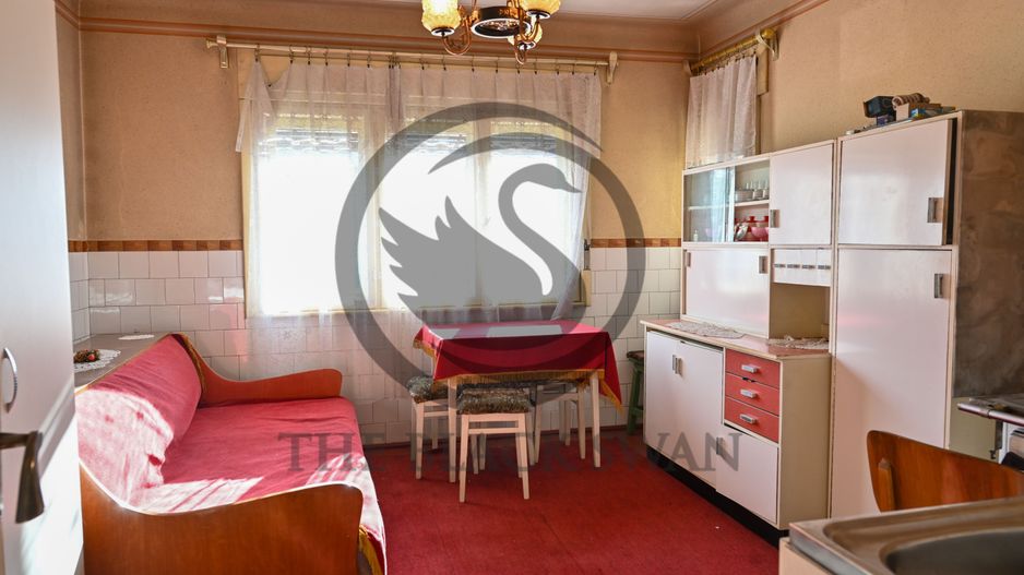 Casa cu 6 camere de vanzare | Zona Ultracentrala, Baicoi | Comision 0% - Poză 17