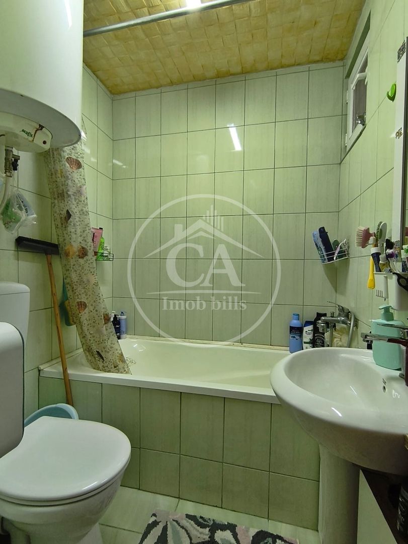 Apartament cu 2 camera la curte comuna de vanzare Central, Oradea - Poză 6