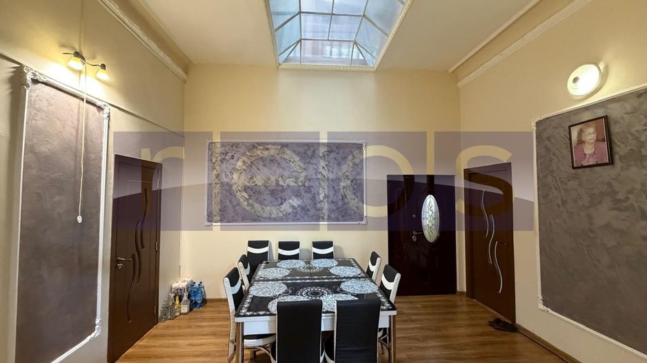 VANZARE APARTAMENT IN VILA INTERBELICA | CAL. VICTORIEI - Poză 2