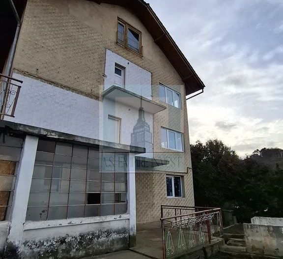 Casă de vânzare – zonă ultracentrală Brașov, Str. Șt. O. Iosif - Poză 4