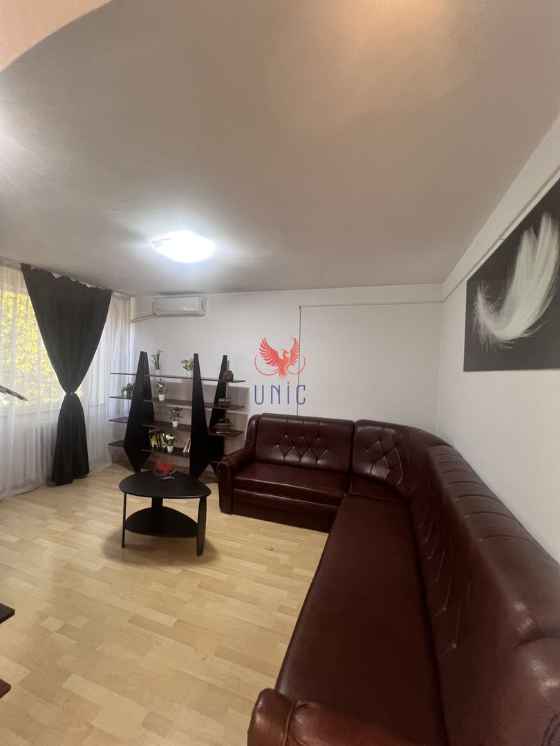 Decomandat, stradal, Calea Bucuresti etaj 1 - Poză 62