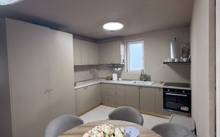 Casă modernă de vânzare în Coltău - Poză 9