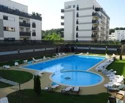 Închiriez apartament 3 camere cu acces la piscina Aleea Privighetorilor - Poză 2