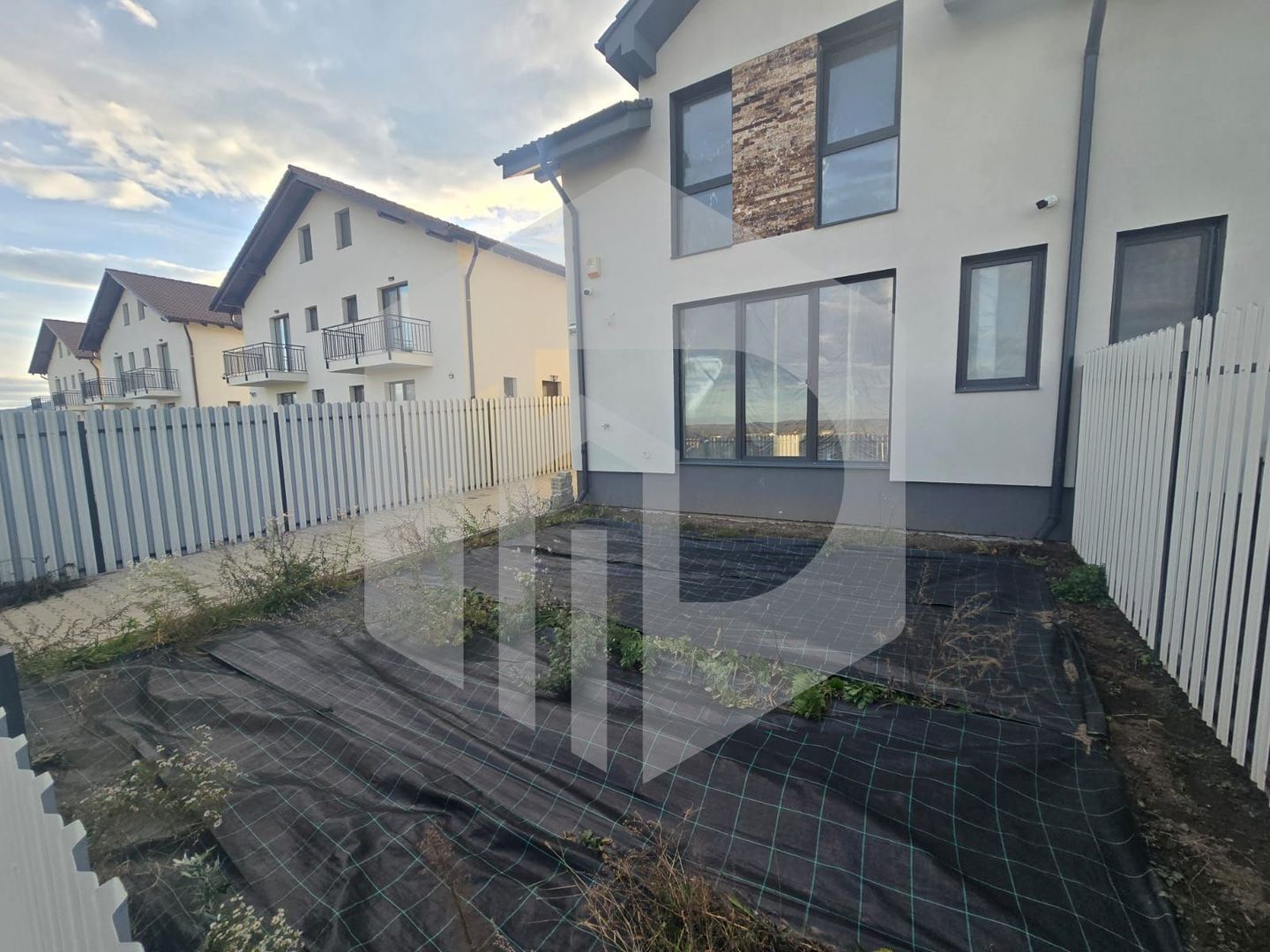 Cvaduplex 4 camere 145 mp teren Calea Cisnadiei - Poză 7