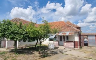 Casă 6 camere, livadă, 3 199 mp, Girisul Negru, Bihor. 42 000 E - Poză 1