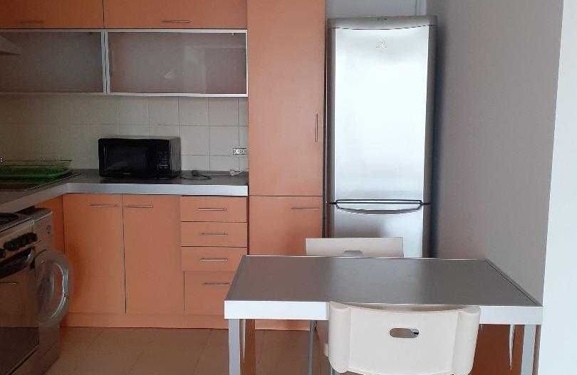 Închiriez apartament 2 camere, Decebal, mobilat, openspace - Poză 5
