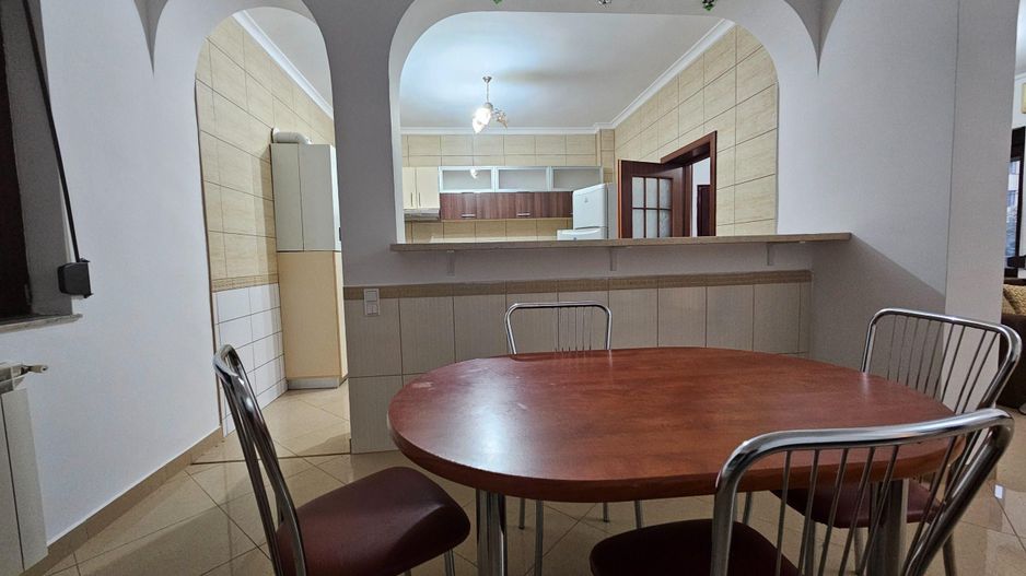 Apartament 3 camere de inchirat Rond OMV Pipera Nou curte 45M - Poză 3