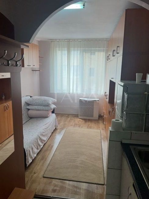 Garsoniera de închiriat - Scoala de Politie, Dambul Rotund - Poză 1