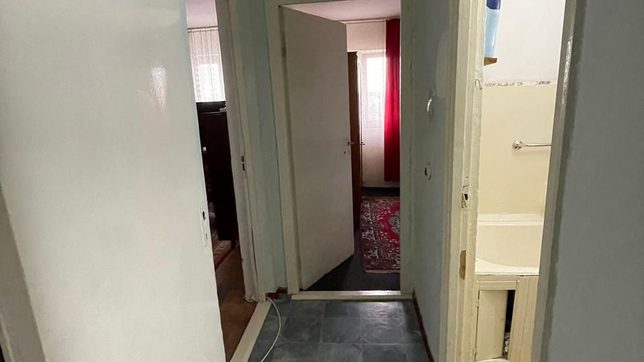 Apartament cu 4 camere de vanzare, Zona Cetate - Poză 7