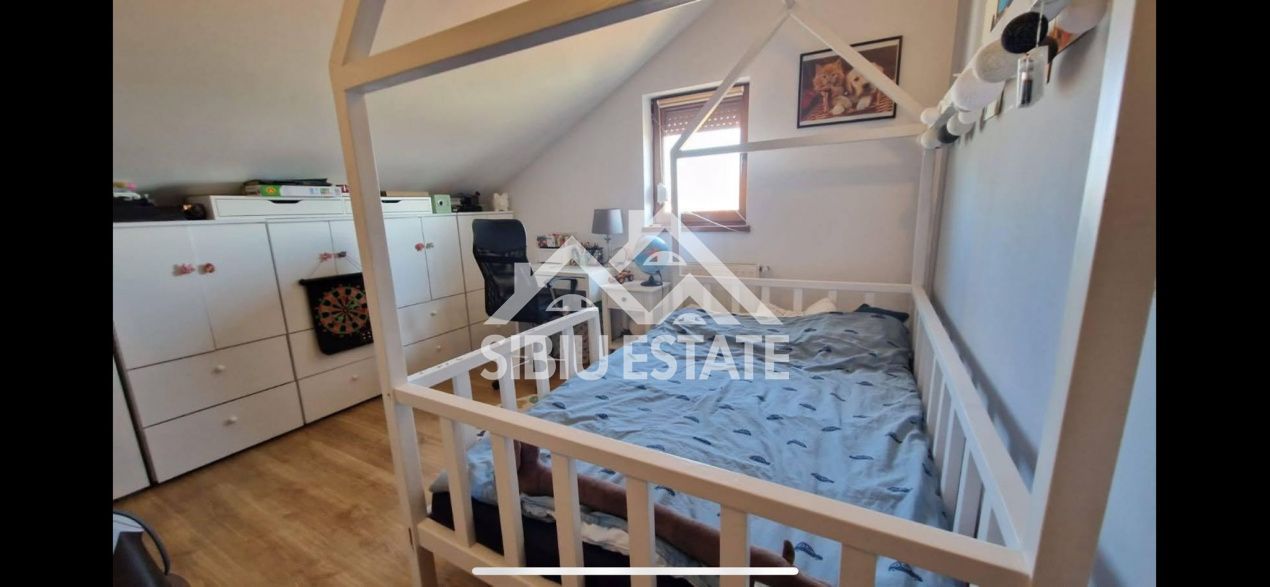 Casa moderna, de inchiriat, cu 3 camere, 2 bai, terasa - Poză 8