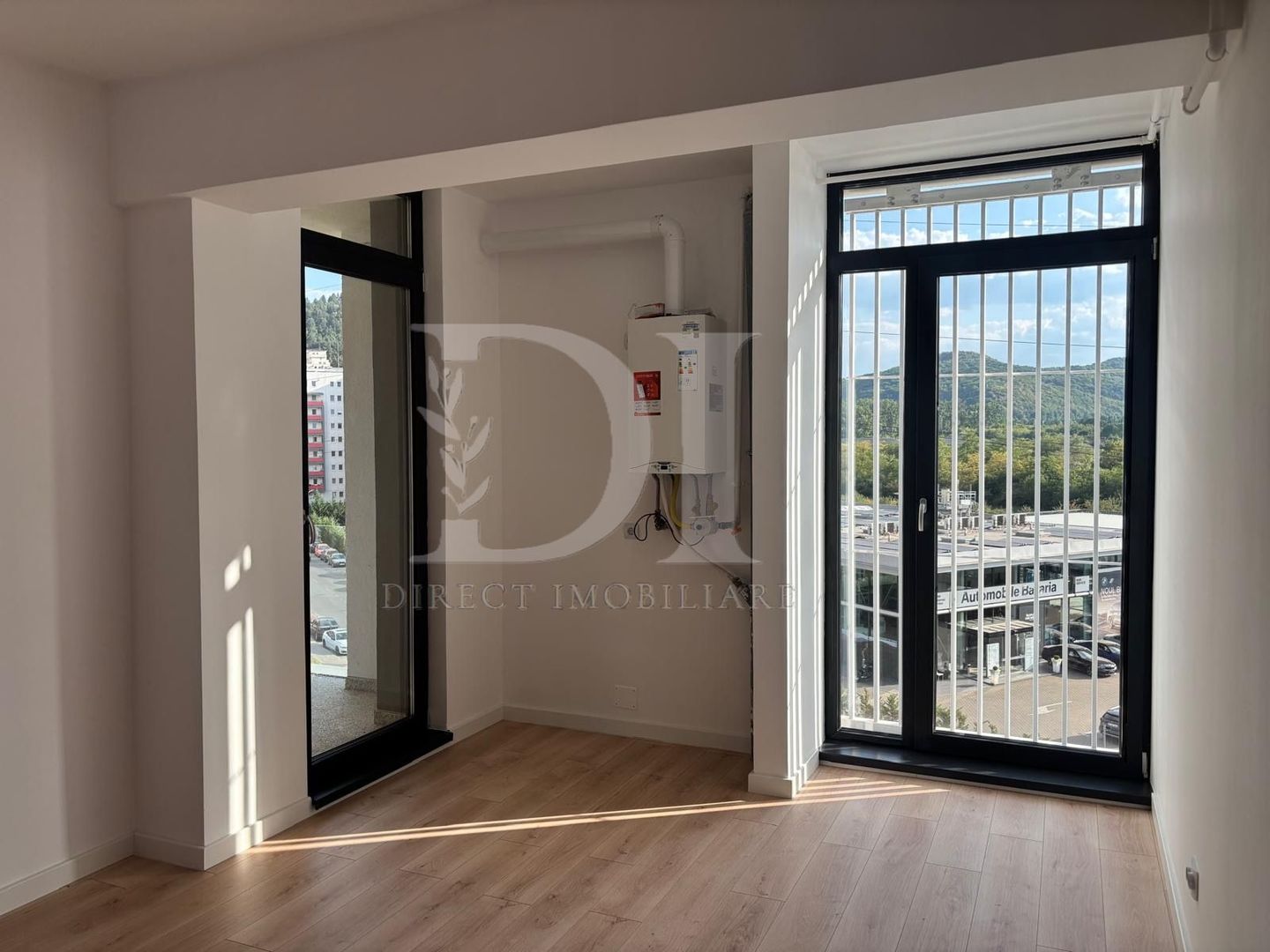 Apartament  de vanzare/ Zona BMW :Floresti - Poză 25