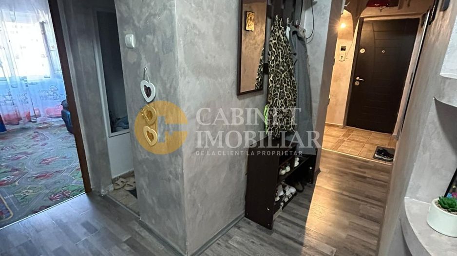 3 CAMERE DECOMANDAT--2 BAI--ETAJ INTERMEDIAR--RENOVAT--MOBILAT+UTILAT - Poză 7