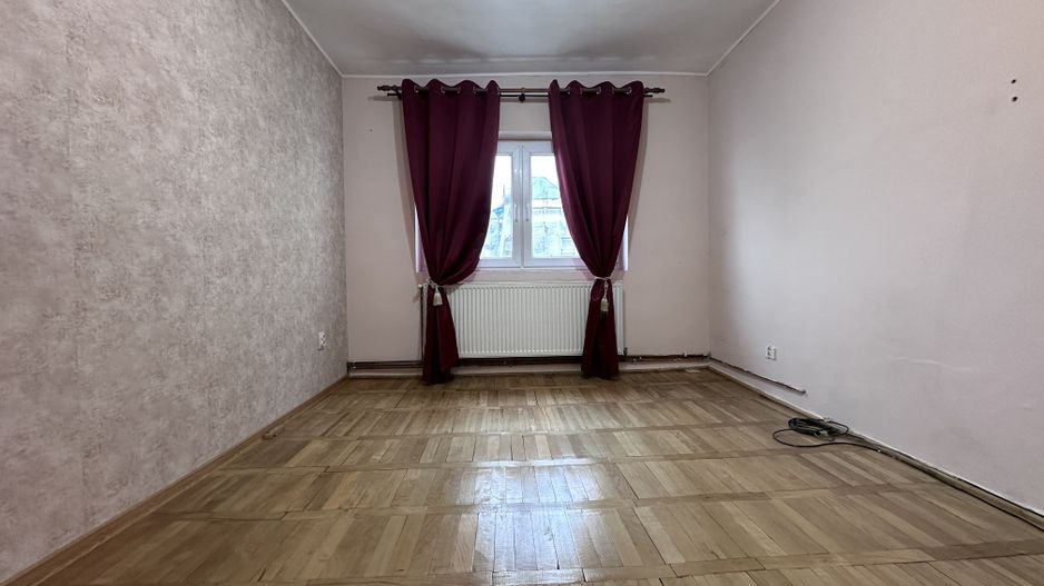 Vanzare apartament cu 4 camere luminos, vedere deschisă-Targoviste-M5 - Poză 3