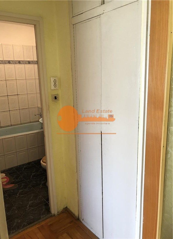 3 camere la 10 minute de Metrou Gorjului - Poză 18