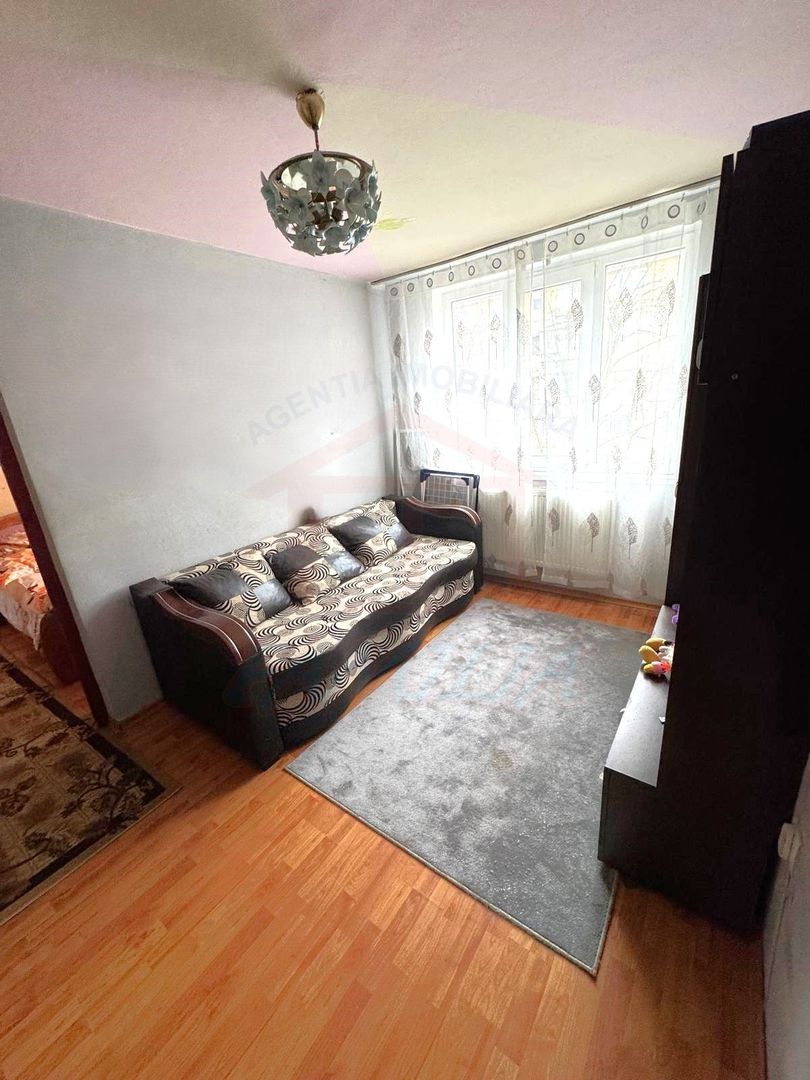 52.5oo euro, NEGOCIABIL, 3 camere, etaj 3 Micro19 - Poză 1