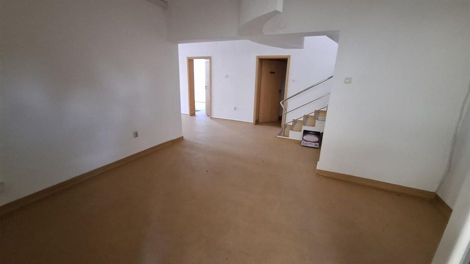 Casa D+P+2 E Elisabetin-Balcescu 7 locuri de parcare birouriclinicaetc - Poză 4