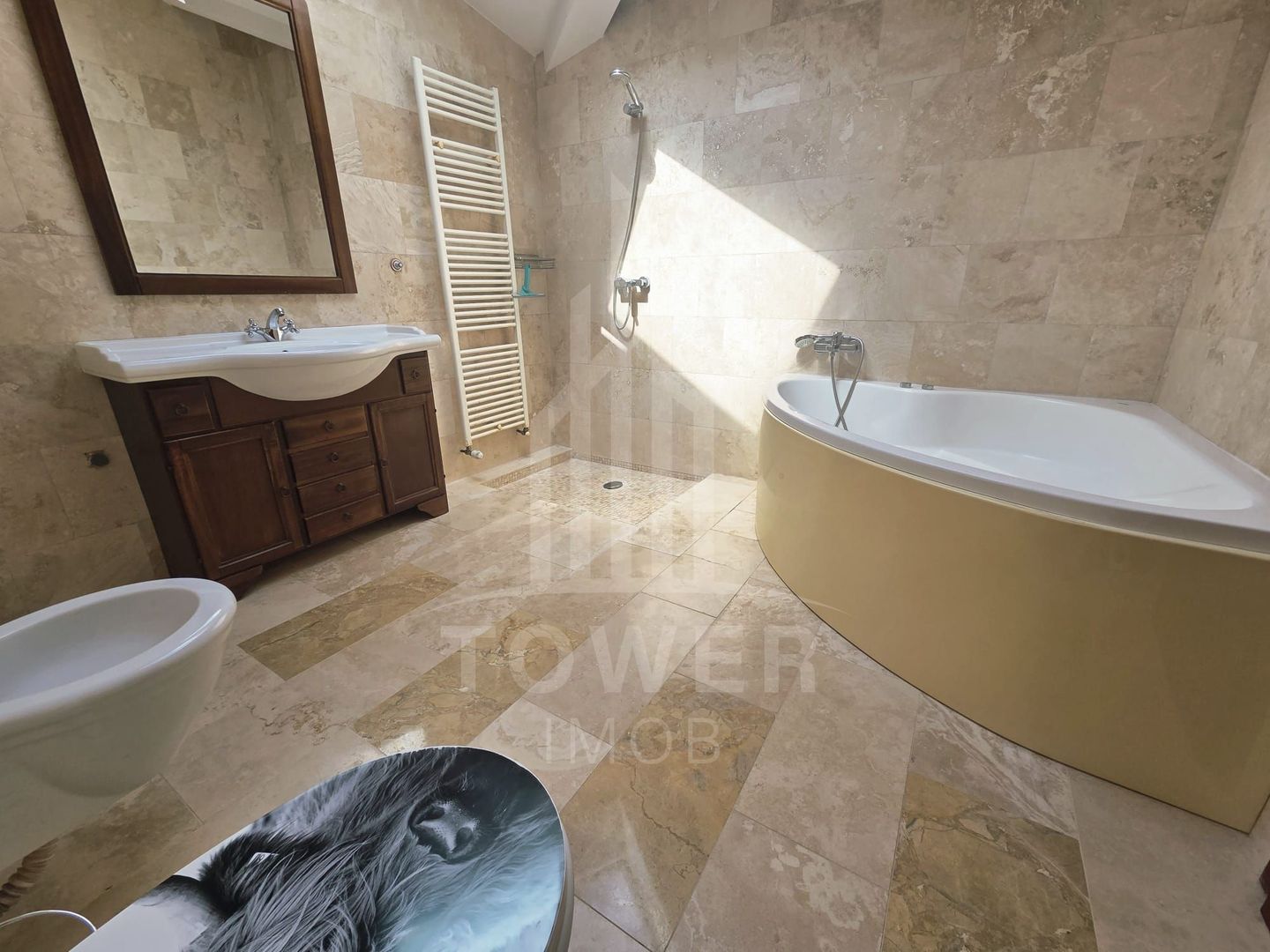 Casă individuală de închiriat - Poză 12