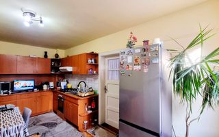 CASĂ DE VÂNZARE SIBIU TURNIȘOR, CURTE MARE, GARAJ, ACCES AUTO - Poză 12