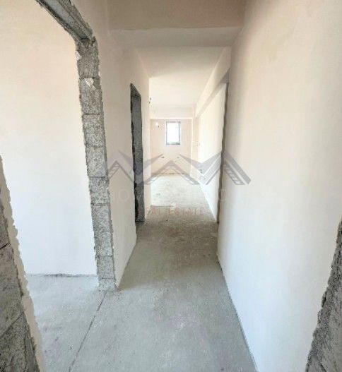 Apartament 3 camere Otopeni central | bloc cu lift, parcare - Poză 7