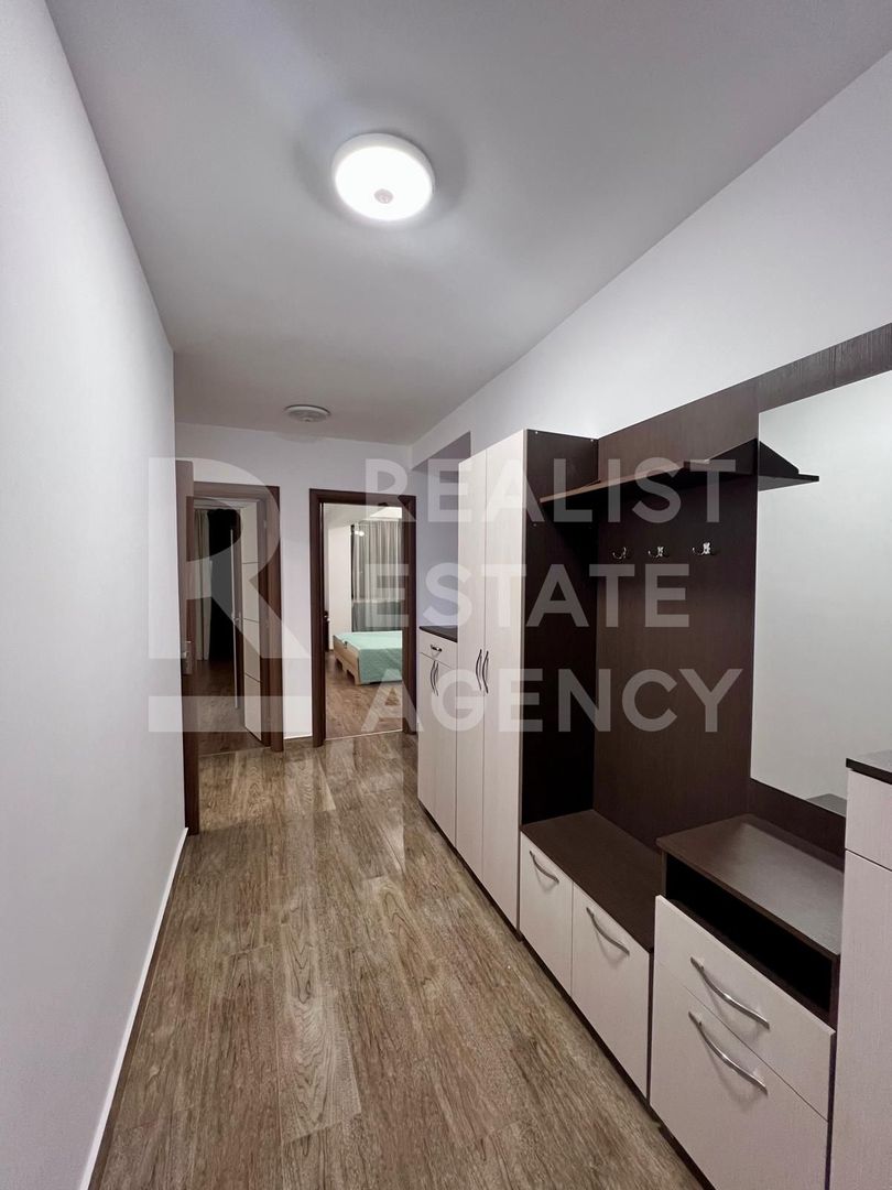 Apartament cu 3 camere – 13 Decembrie,  Coresi la 5 minute pe jos. - Poză 5