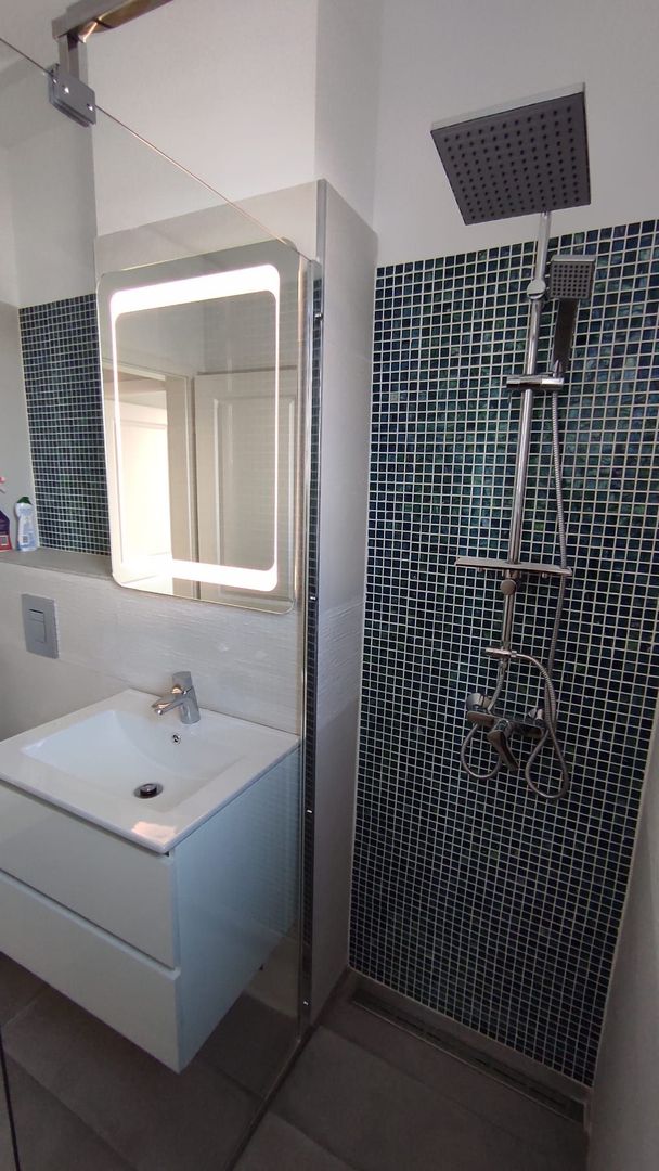 Apartament cu 3 camere  in zona centrala a Brasovului - Poză 12