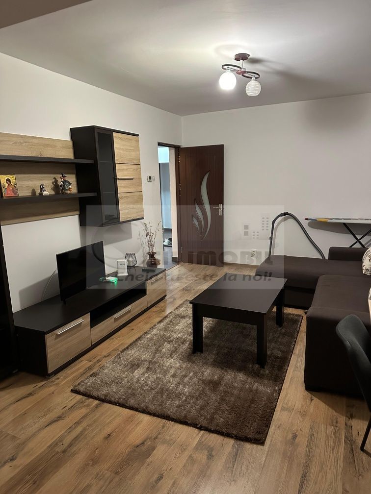 Apartament de vânzare 2 camere etaj 1 Podul de Fier pret 139.499 Euro - Poză 2