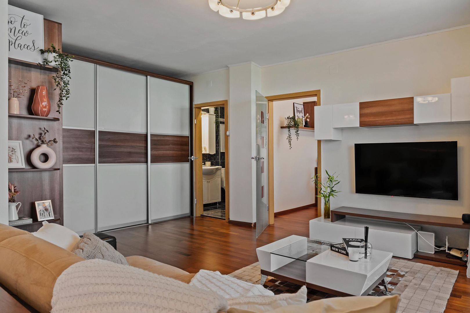 2 camere de închiriat Piața Romană – Magheru | Premium | Metrou 1 min - Poză 6
