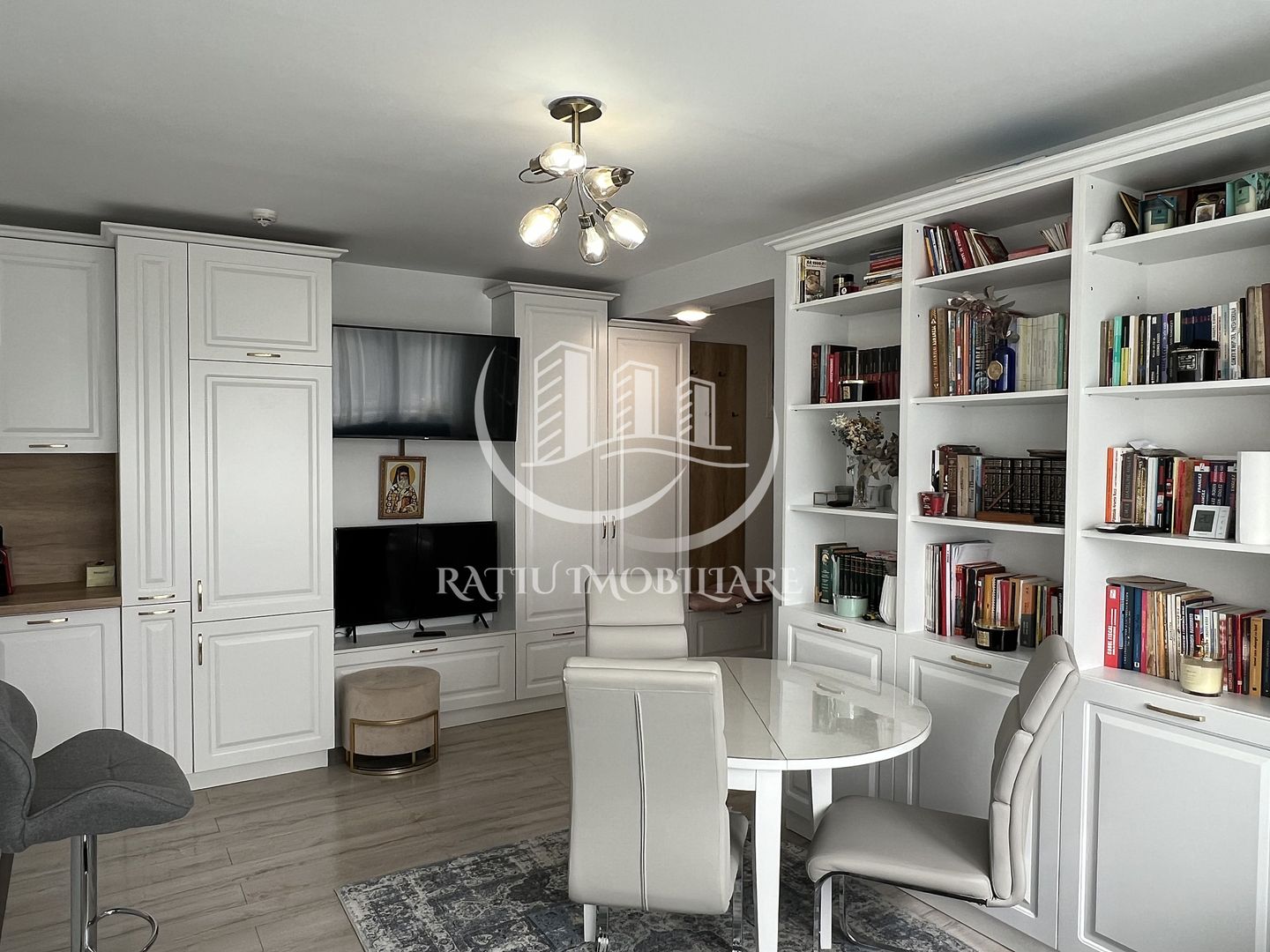 Apartament cu 2 camere | Parcare Supraterana | Nufarul | Oradea - Poză 2