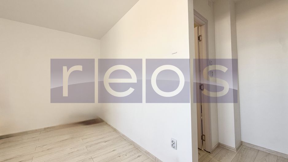 VÂNZARE GARSONIERĂ | ZONA TITAN | LUMINOASĂ ȘI SPAȚIOASĂ - Poză 1