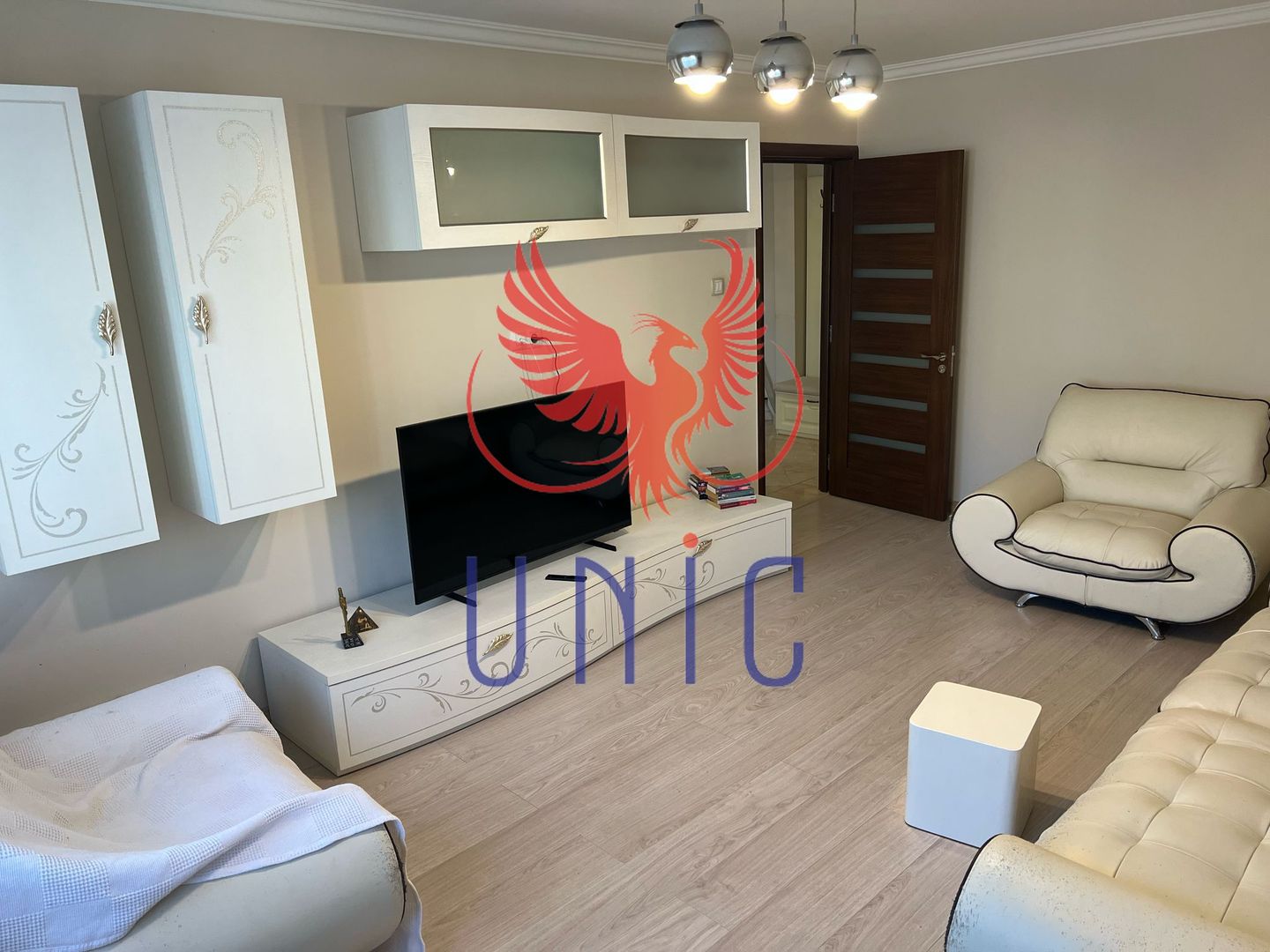 2 camere decomandate, etaj 1, Rovine H-uri - 122 000 Euro - Poză 4