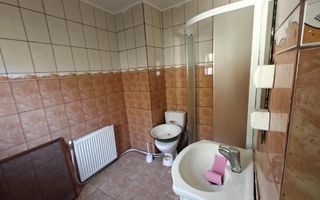 Casa si teren de vanzare Comanesti - Poză 10