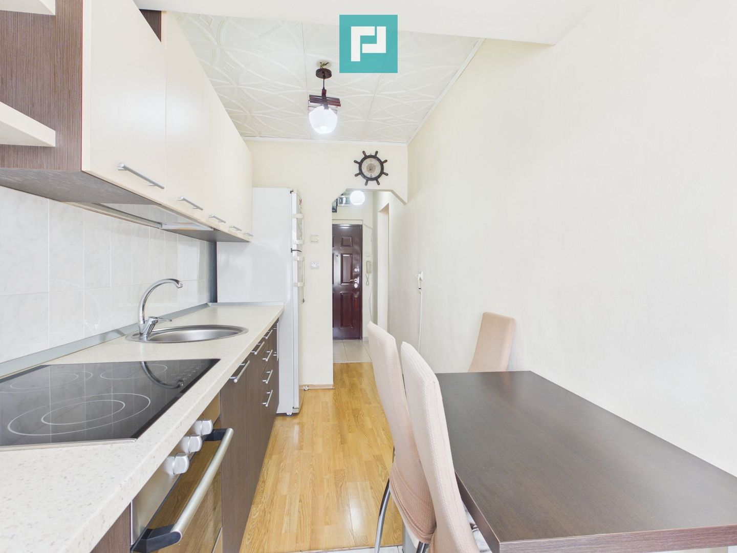 Garsoniera mobilata, Piata Rogerius, 34 mp - Poză 2