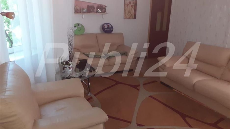 De vanzare Apartament 2 camere Universitate sect 1 - Poză 1