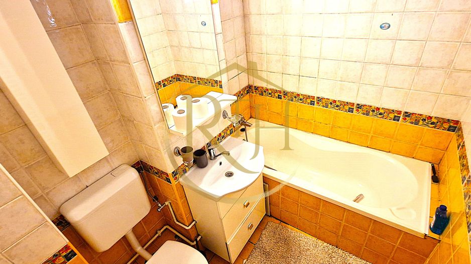 Inchiriez apartament cochet cu 3 camere in complexul studentesc - Poză 16