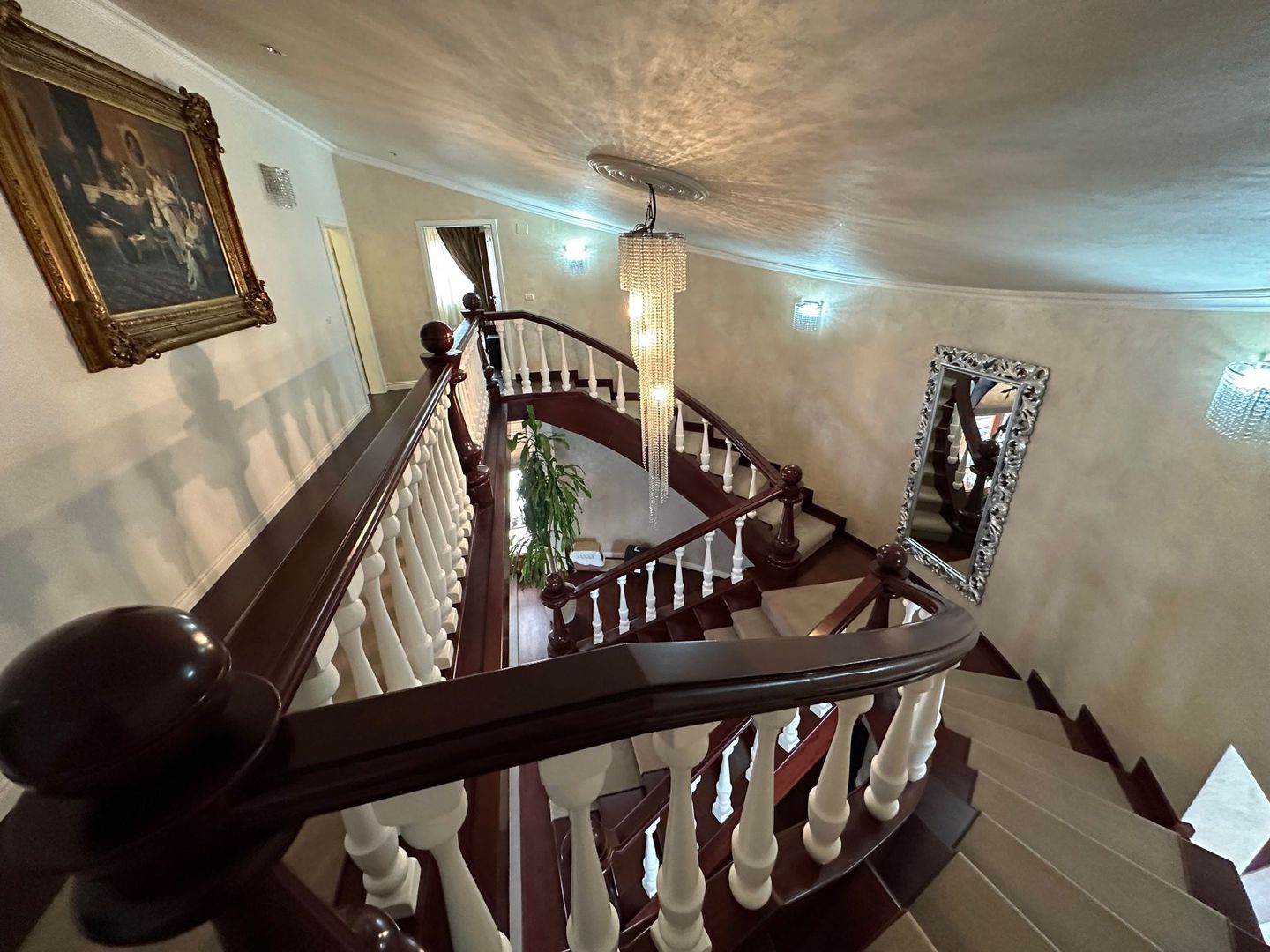 Casa la artera pretabilă Clinica medicala / birouri - Poză 23