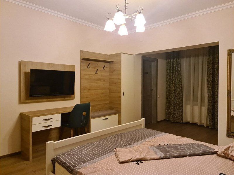 Vila P+1E,  7 camere, curte amenajata   - zona Mall, George Cosbuc - Poză 9