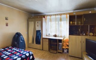 Casă cu 4 camere în Bujac. - Poză 6