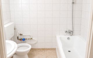 Apartament de 3 camere, decomandat, zona Politehnica - Poză 5