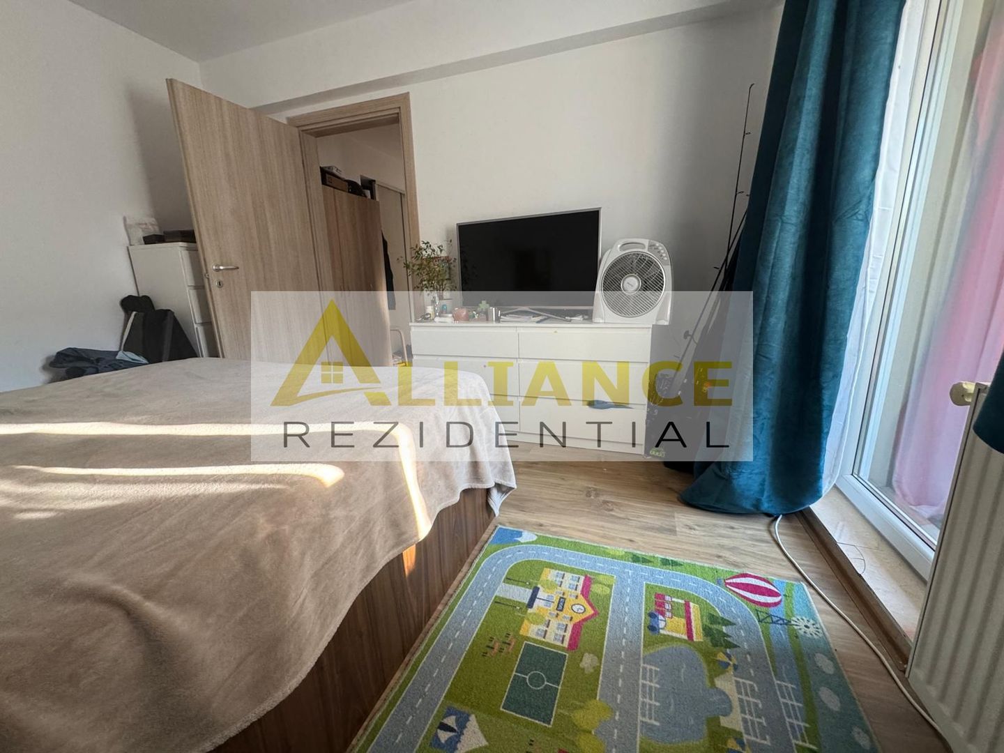 APARTAMENT 2 CAMERE - MOBILAT SI UTILAT - Poză 16