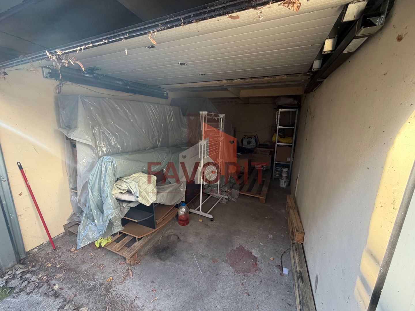 Etaj 2. Disponibil imediat. Garaj. Pozitie excelenta - Poză 25