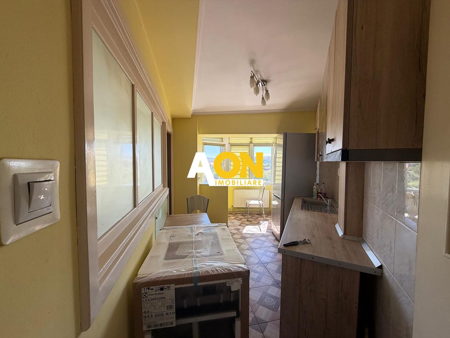 Apartament 4 Camere | Decomandat | Etaj  |  Cetate - Poză 5