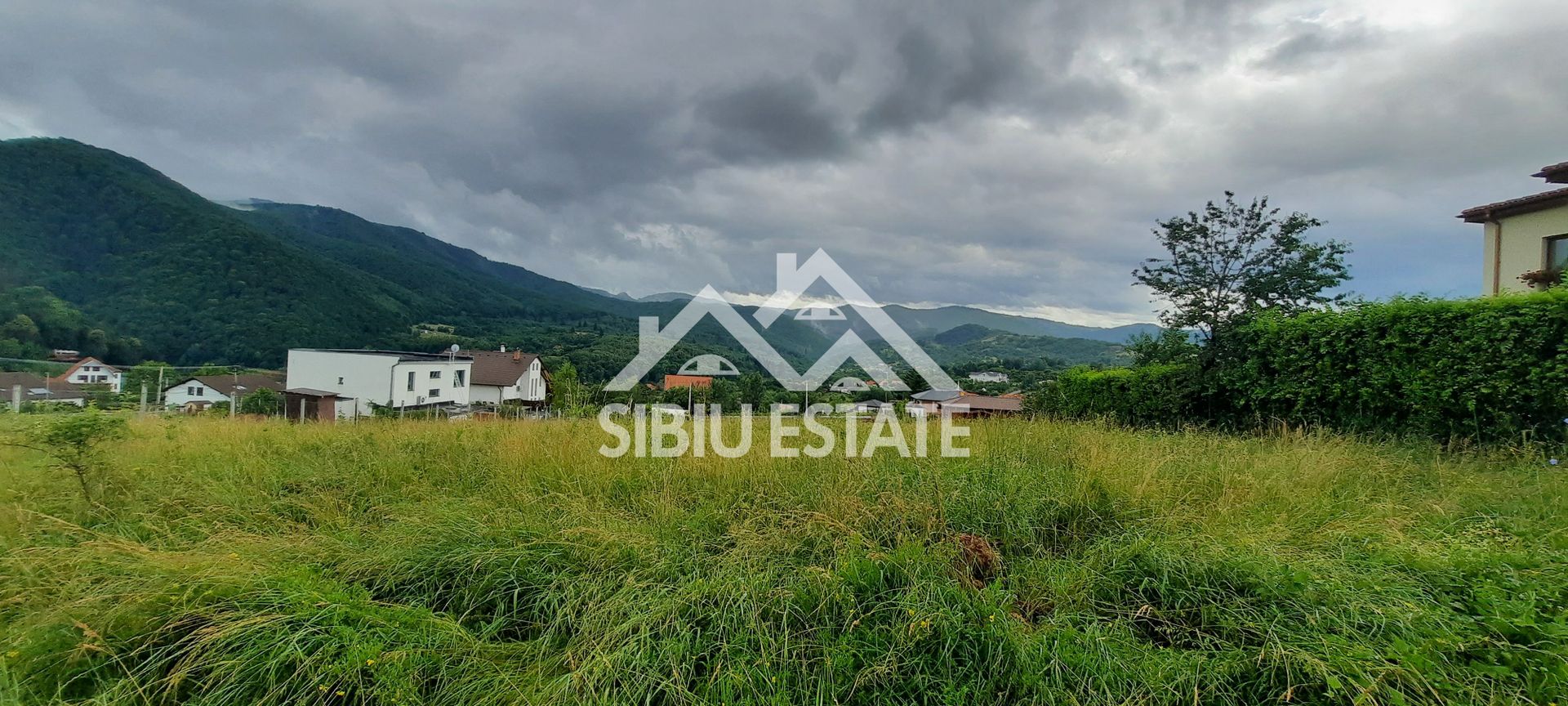 Teren casa Cisnadioara, panorama maxim - Poză 2