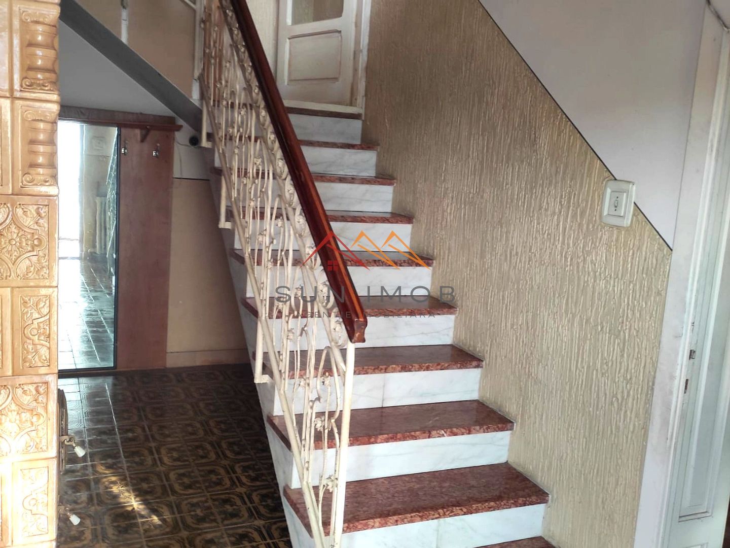 Casa D+P+E, an 1980, teren 285 m2, zona foarte buna, Campina, Prahova - Poză 8