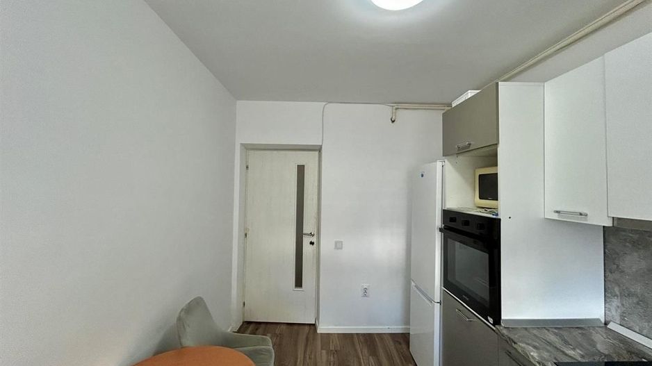 Apartament 2 camere, decomandat, 2 locuri de parcare - C. Arhitectilor - Poză 4